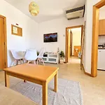 Zarco - Cosy In Vilamoura With A Balcony With View To The 2 Swimming Pools - Near The & The Marina דירה *