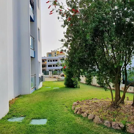 Zarco - Cosy In Vilamoura With A Balcony With View To The 2 Swimming Pools - Near The & The Marina Appartement Quarteira