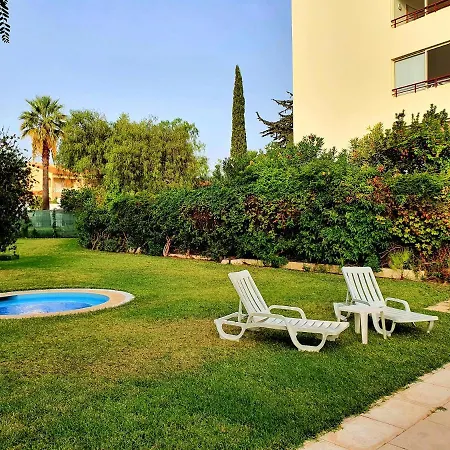 Zarco - Cosy In Vilamoura With A Balcony With View To The 2 Swimming Pools - Near The & The Marina Appartement *