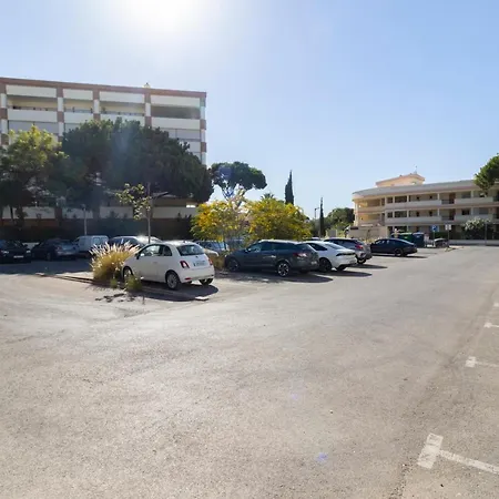 Zarco - Cosy In Vilamoura With A Balcony With View To The 2 Swimming Pools - Near The & The Marina アパート クアルテイラ