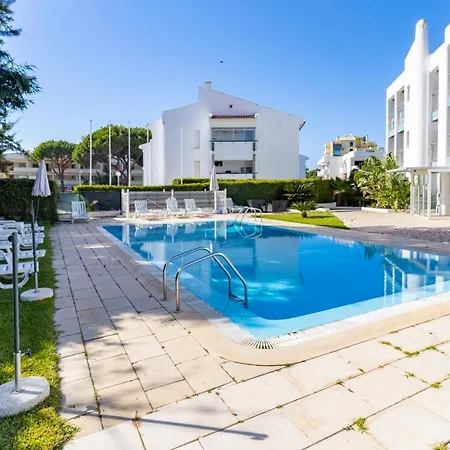 Zarco - Cosy In Vilamoura With A Balcony With View To The 2 Swimming Pools - Near The & The Marina Apartmán