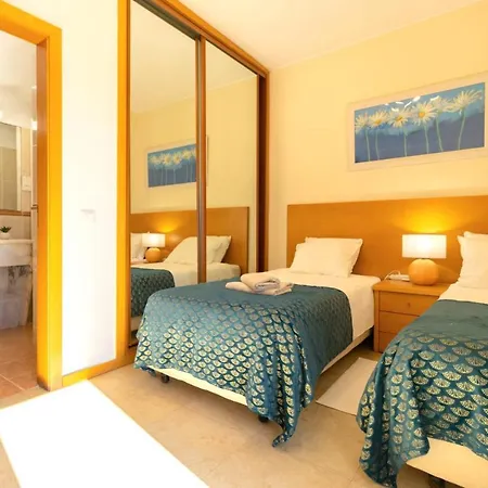 Zarco - Cosy In Vilamoura With A Balcony With View To The 2 Swimming Pools - Near The & The Marina Appartamento Quarteira