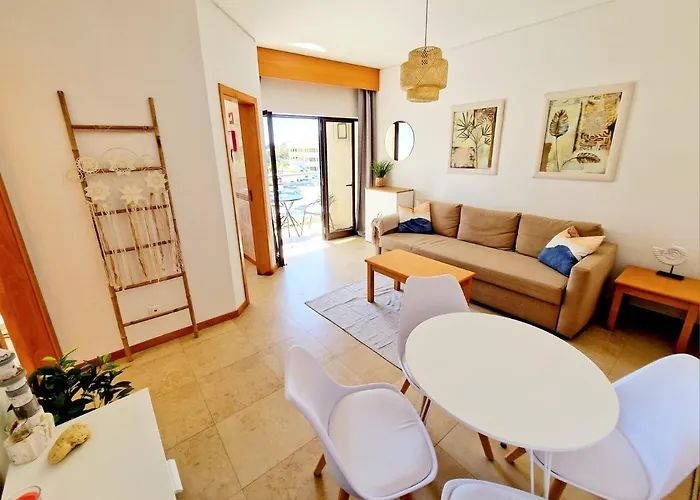 Zarco - Cosy In Vilamoura With A Balcony With View To The 2 Swimming Pools - Near The & The Marina *