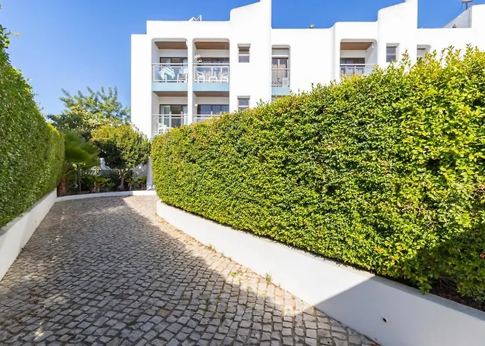 Zarco - Cosy In Vilamoura With A Balcony With View To The 2 Swimming Pools - Near The & The Marina Lejlighed