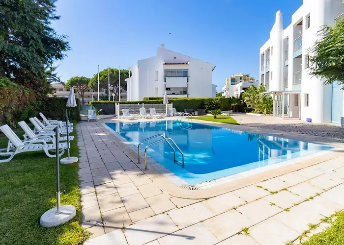 Zarco - Cosy In Vilamoura With A Balcony With View To The 2 Swimming Pools - Near The & The Marina Lejlighed