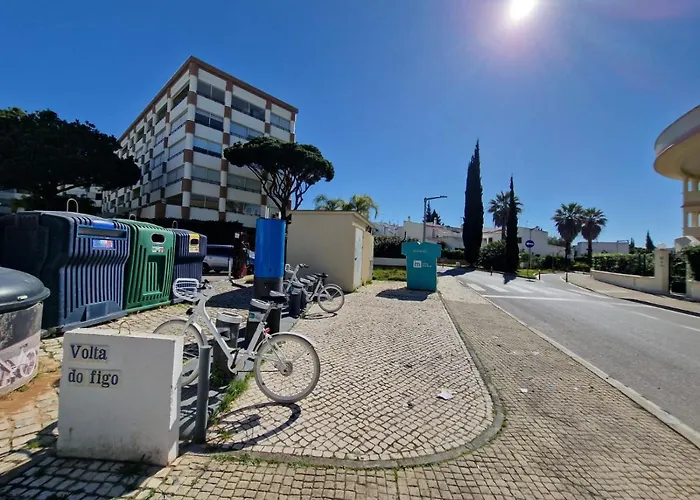 Zarco - Cosy In Vilamoura With A Balcony With View To The 2 Swimming Pools - Near The & The Marina Lejlighed