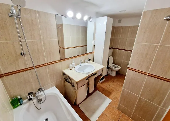 Zarco - Cosy In Vilamoura With A Balcony With View To The 2 Swimming Pools - Near The & The Marina Lejlighed Quarteira
