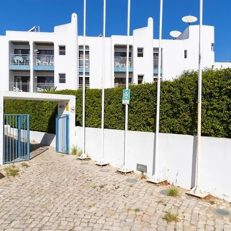 Zarco - Cosy In Vilamoura With A Balcony With View To The 2 Swimming Pools - Near The & The Marina Apartment Quarteira